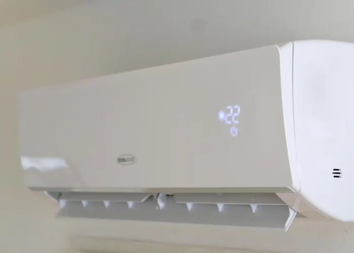 Ea-modernes Nähe Hauptplatz