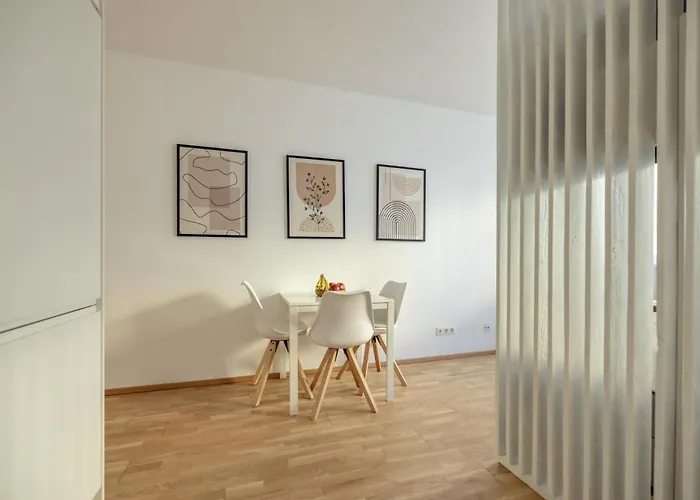 Ea-modernes Nähe Hauptplatz Apartment